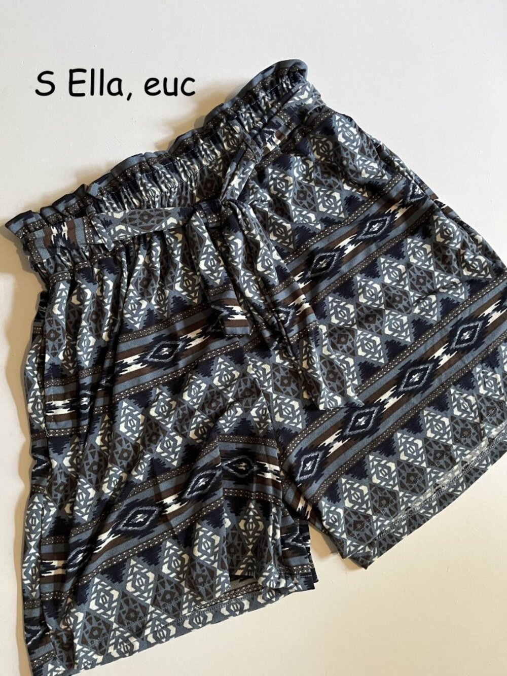 Small Lularoe Ella paper bag waist shorts, blue and brown SW design
